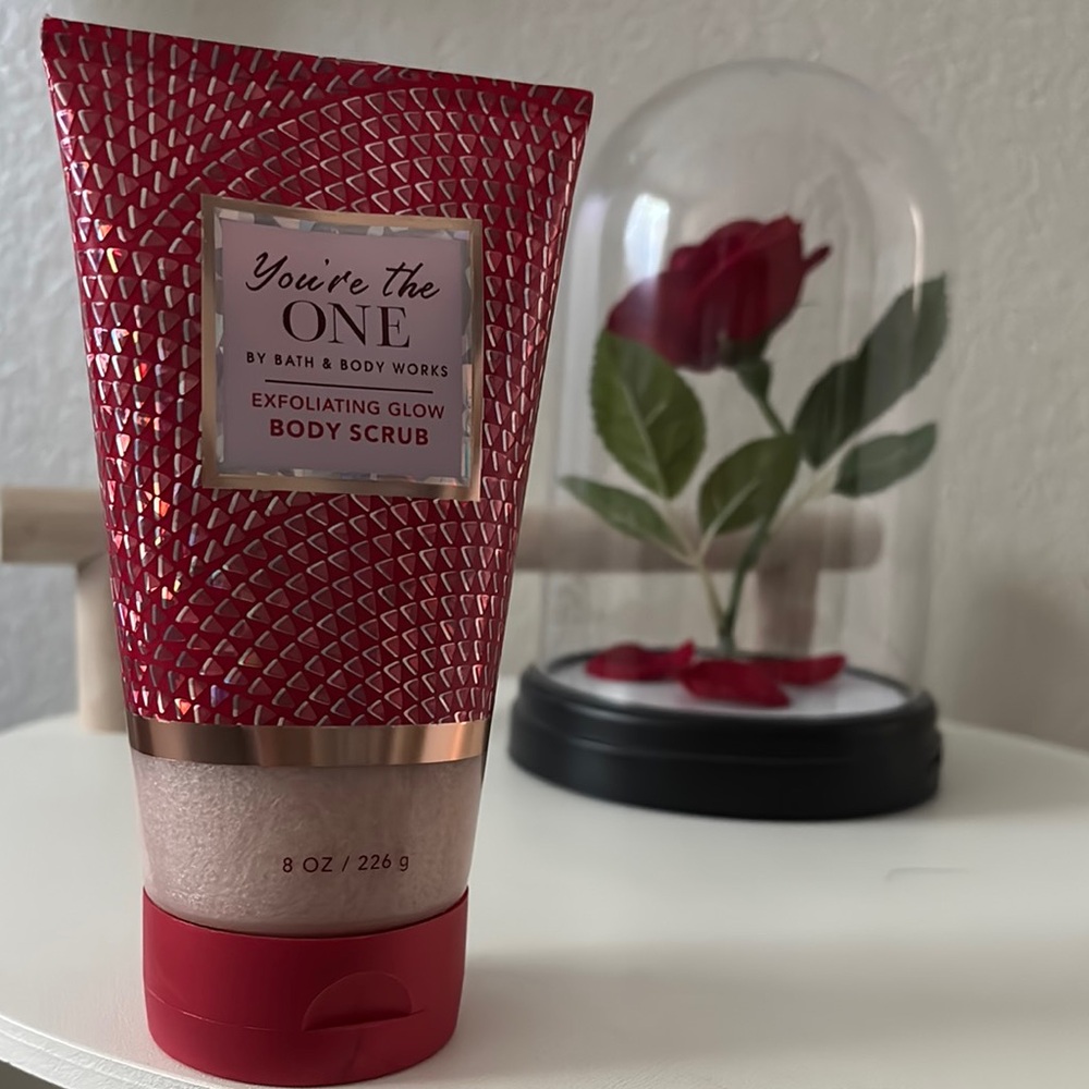 Bath & Body Works Red Exfoliant Scrub